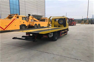 海城非事故拖车